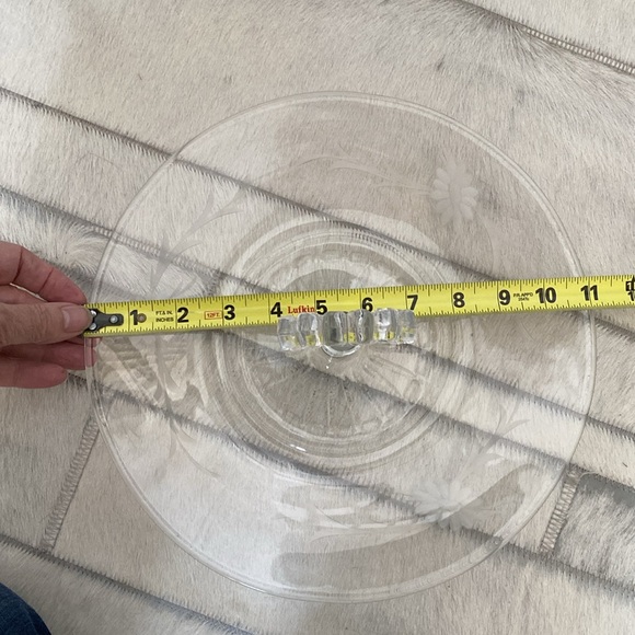 Vintage Elegant Clear Glass Sandwichs/Deserts Stand Etched Floral Design! - Picture 7 of 10